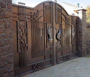 Art-Forged gate 