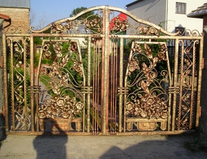 Forged gate 